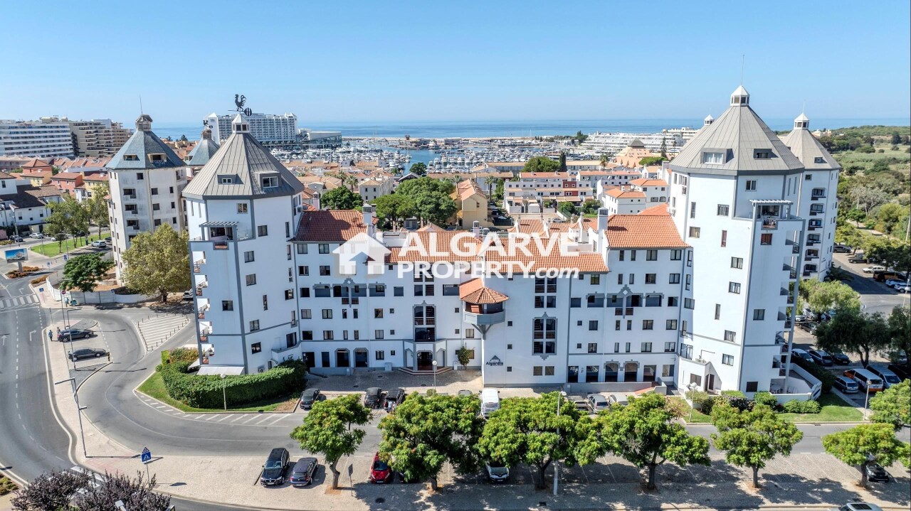 1 bed Apartment in Quarteira, Loulé, Central Algarve