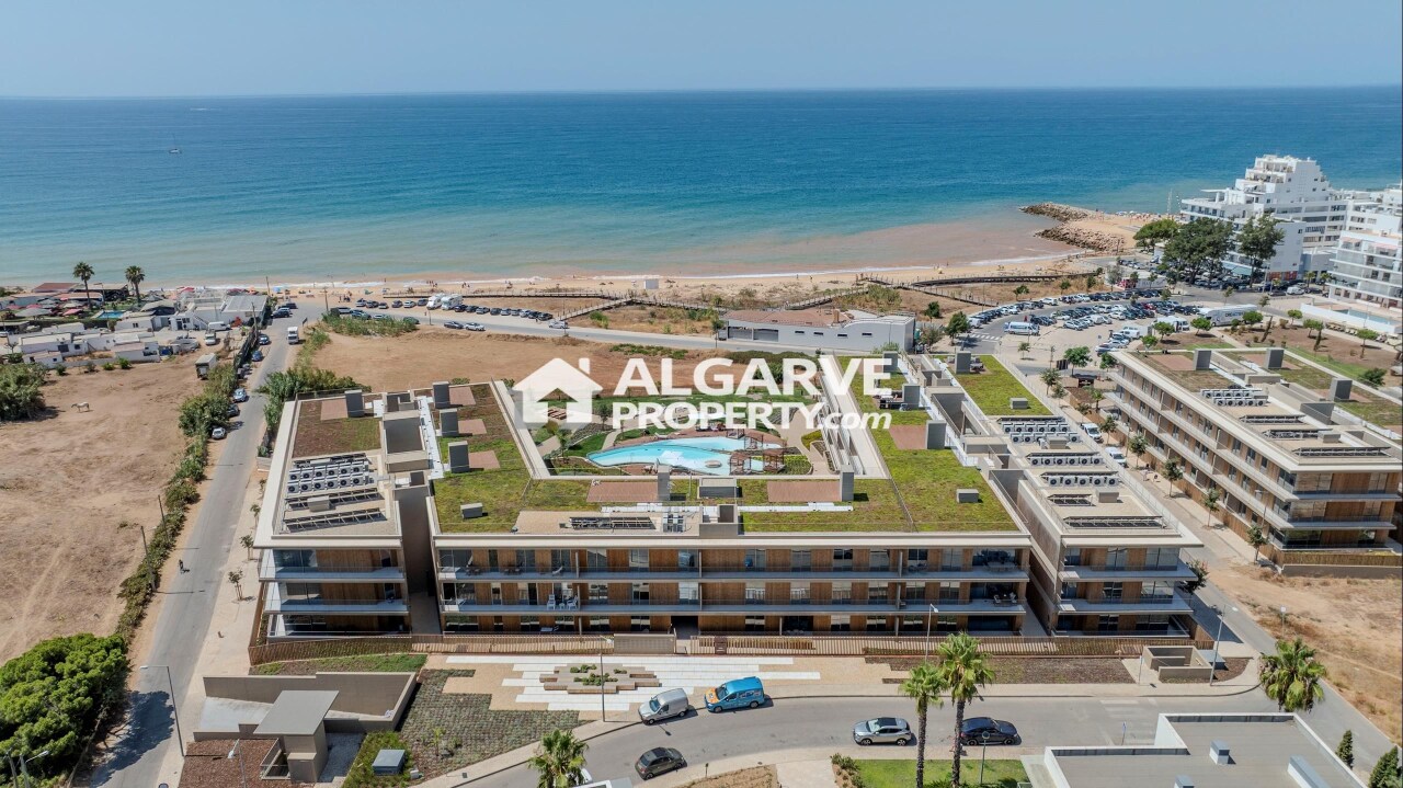 2 bed Apartment in Quarteira, Loulé, Central Algarve