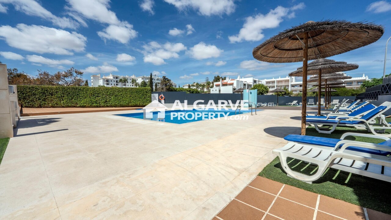 3 bed Apartment in Albufeira, Central Algarve