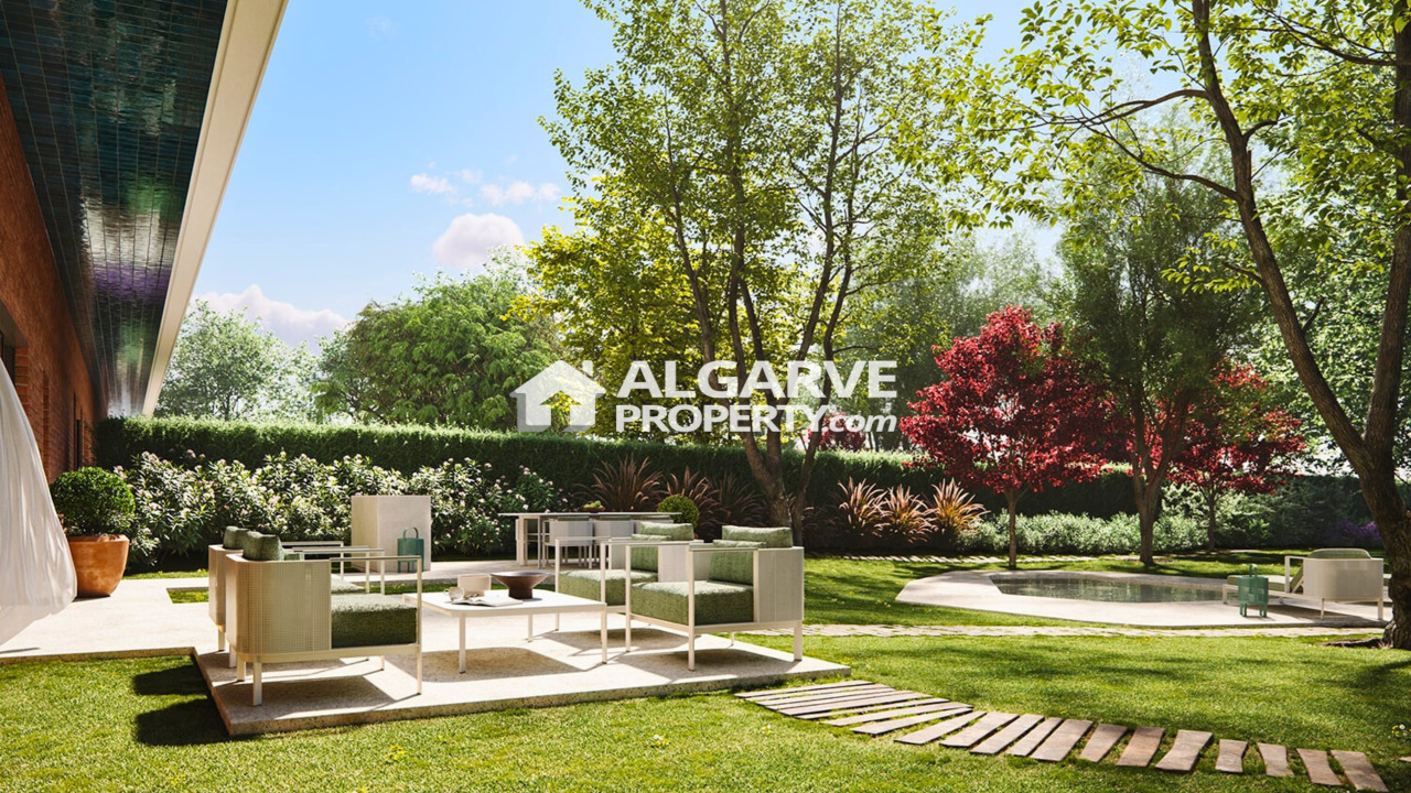 3 bed Apartment in Quarteira, Loulé, Central Algarve