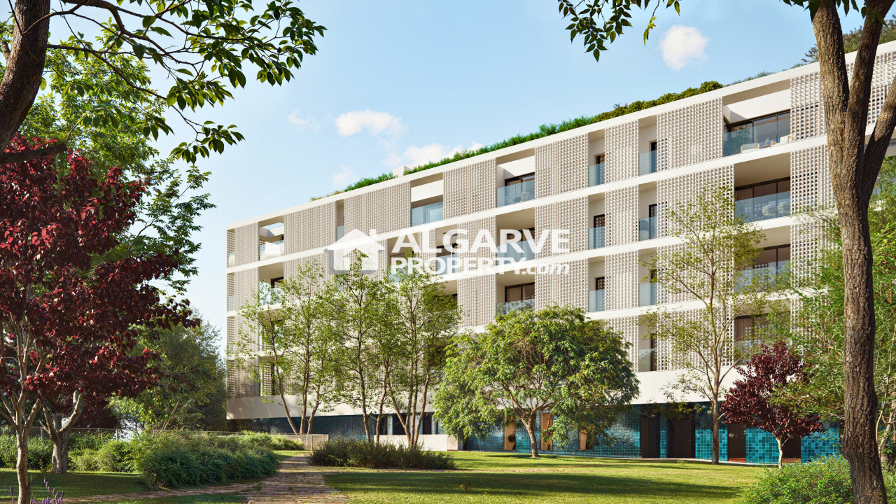 2 bed Apartment in Quarteira, Loulé, Central Algarve