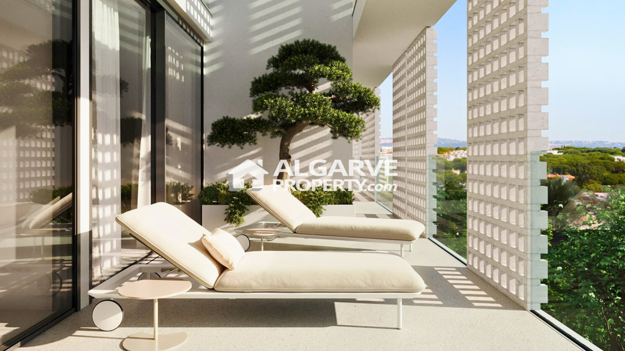 2 bed Apartment in Quarteira, Loulé, Central Algarve