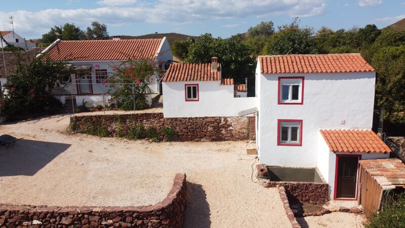 4 bed Villa in Silves, Western Algarve