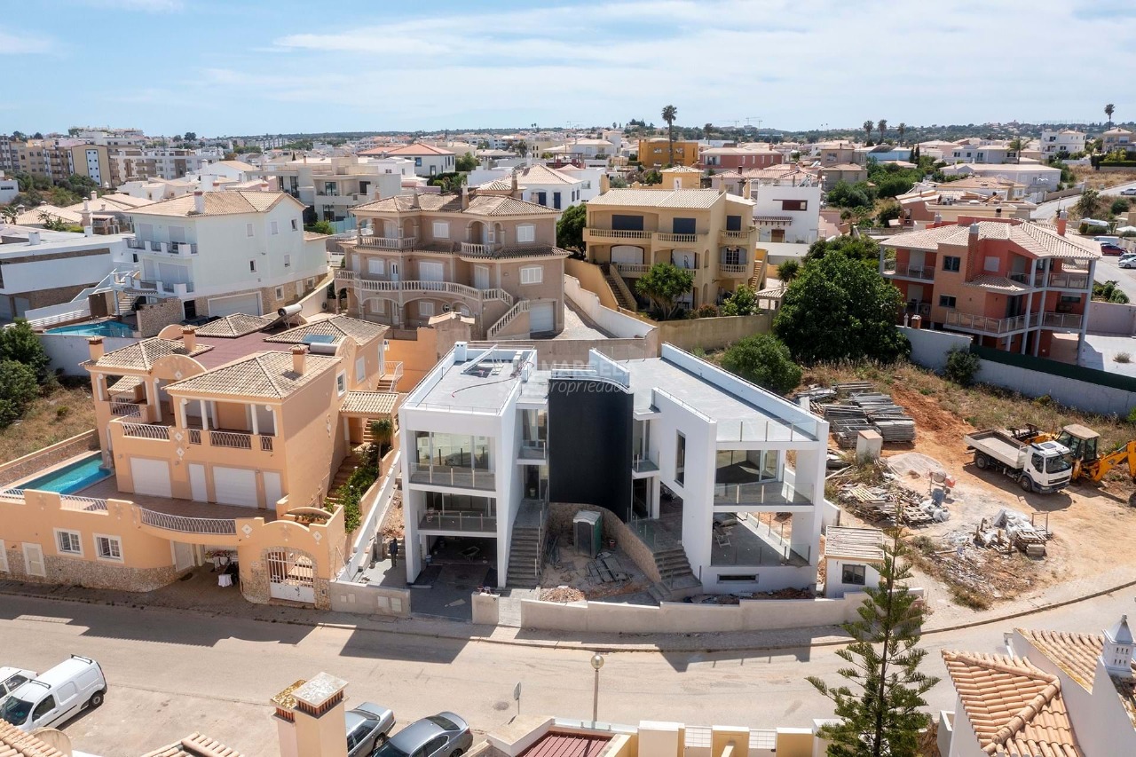 4 bed Villa in Lagos, Western Algarve