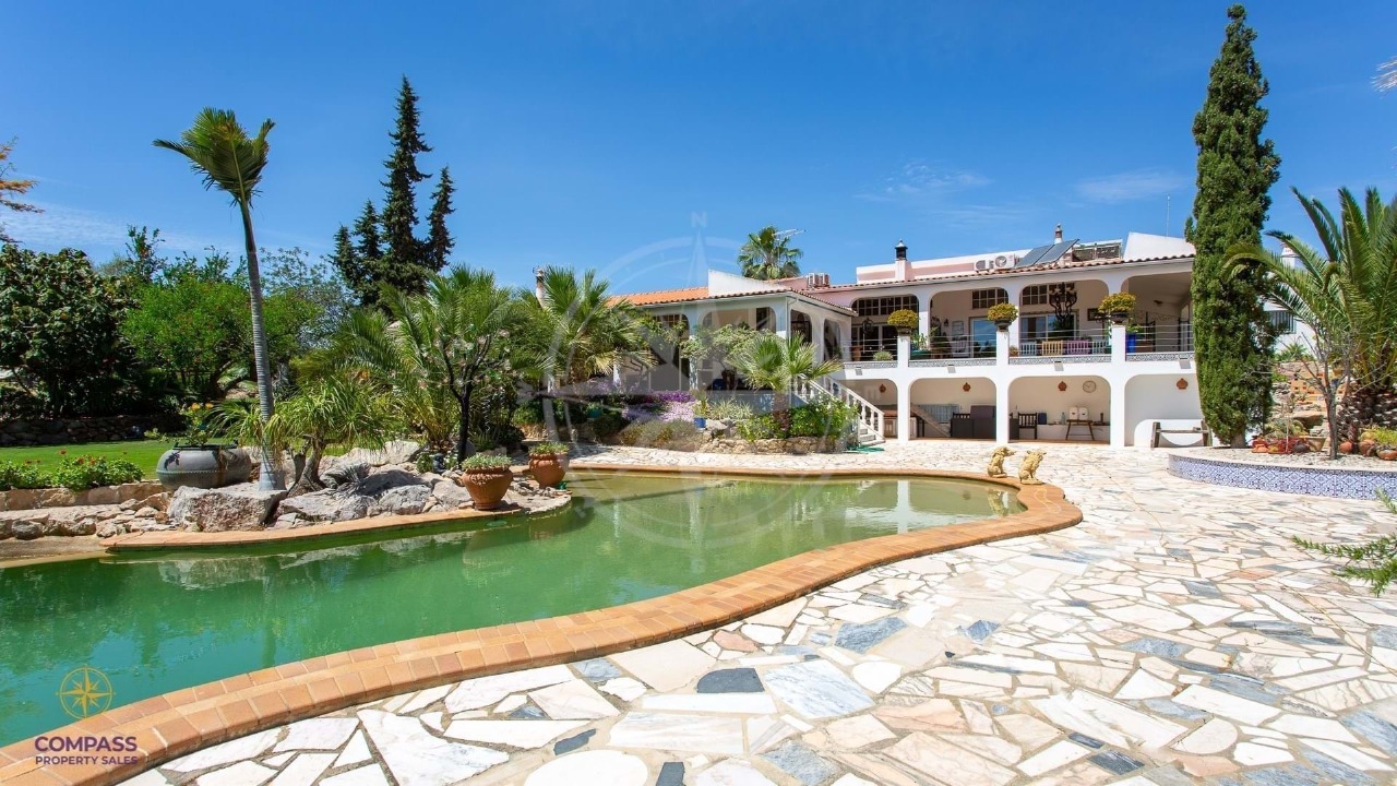 6 bed Villa in Tavira, Eastern Algarve