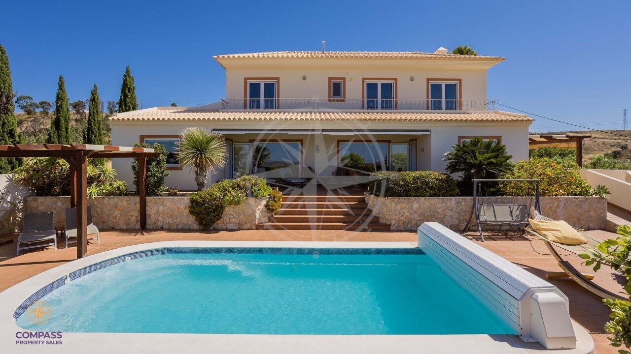 4 bed Villa in Tavira, Eastern Algarve
