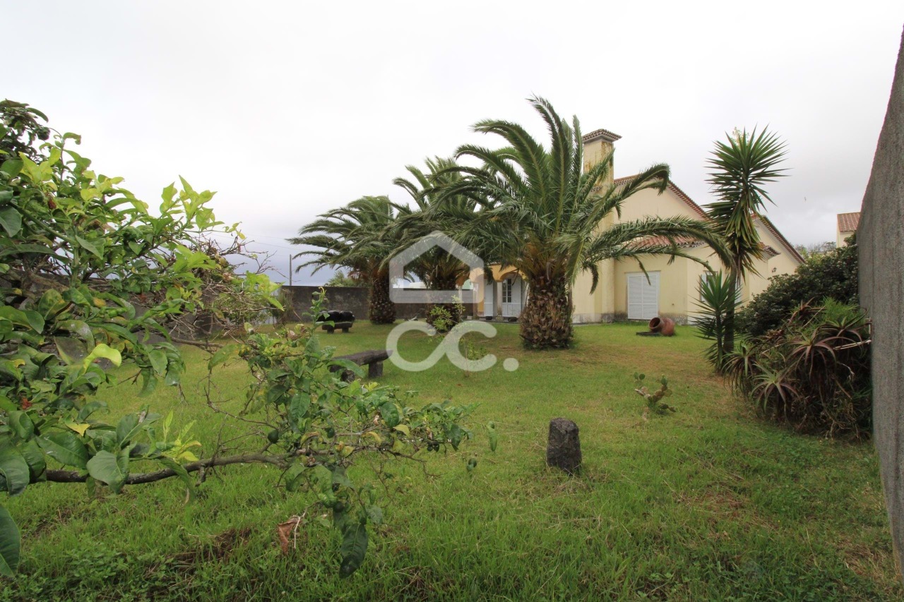 5 bed Villa in Fenais da Luz, Ponta Delgada, São Miguel