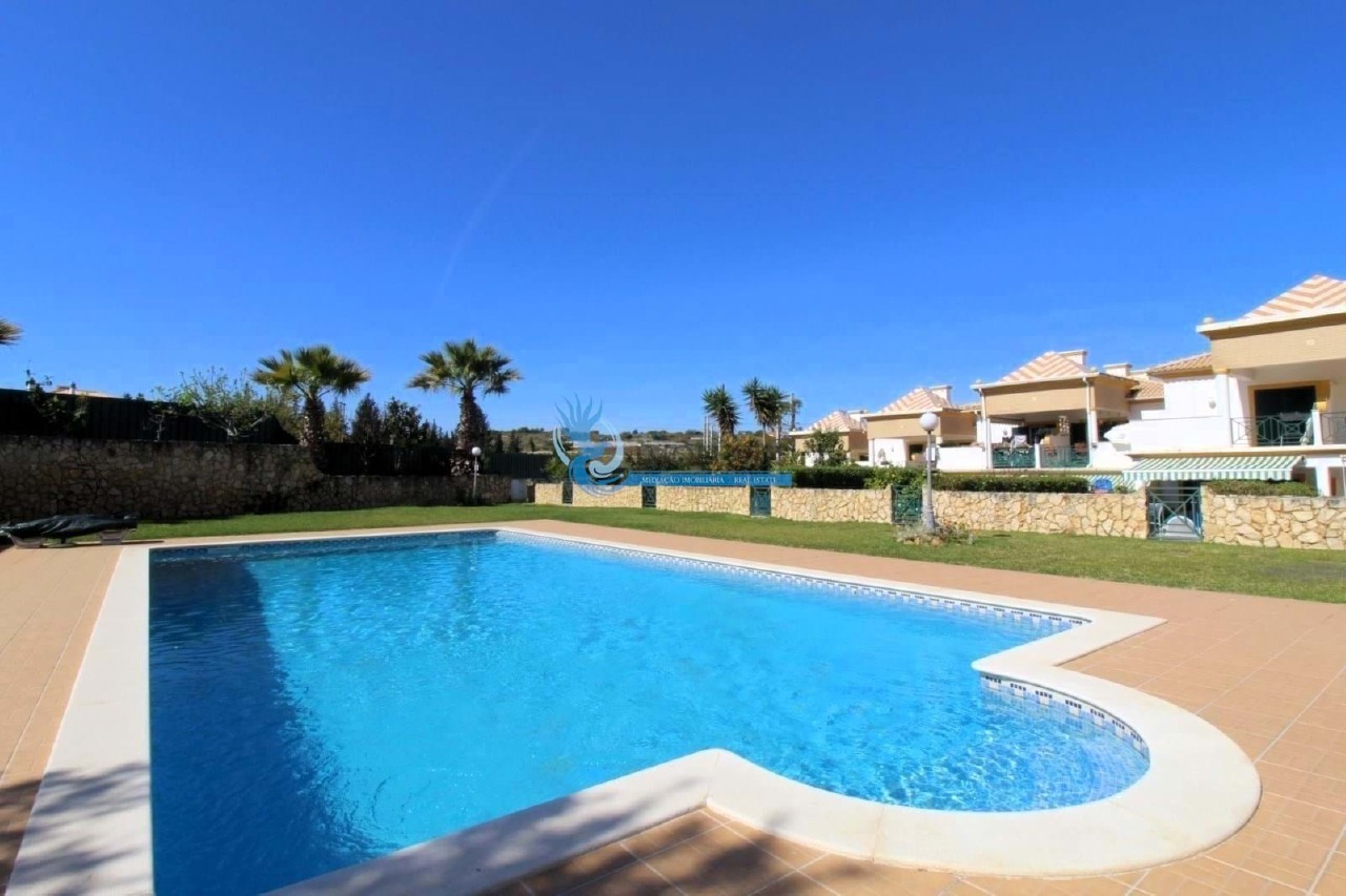4 bed Villa in Albufeira, Central Algarve