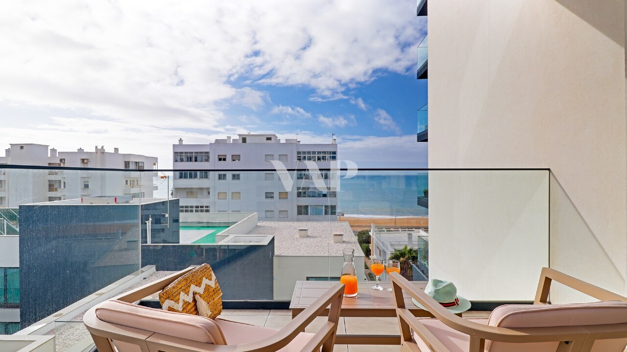 2 bed Apartment in Quarteira, Loulé, Central Algarve