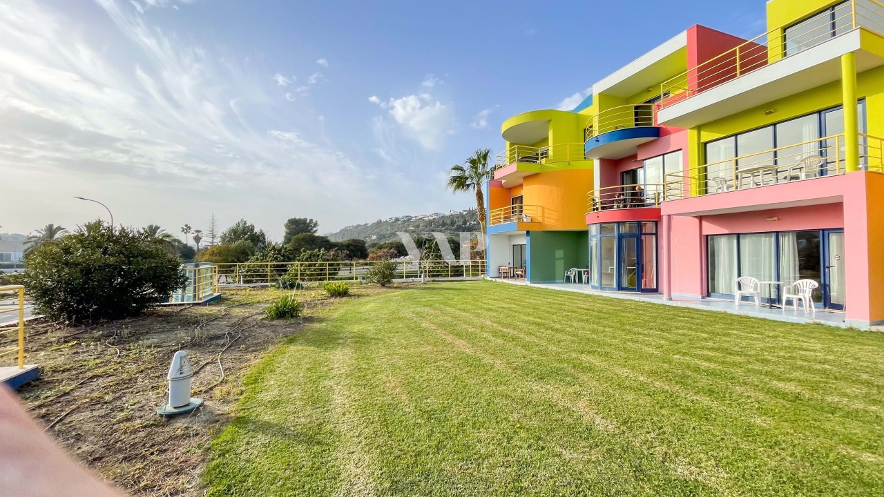 3 bed Apartment in Albufeira, Central Algarve