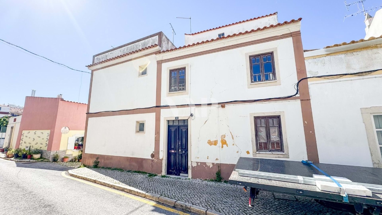 2 bed Villa in Loulé, Central Algarve