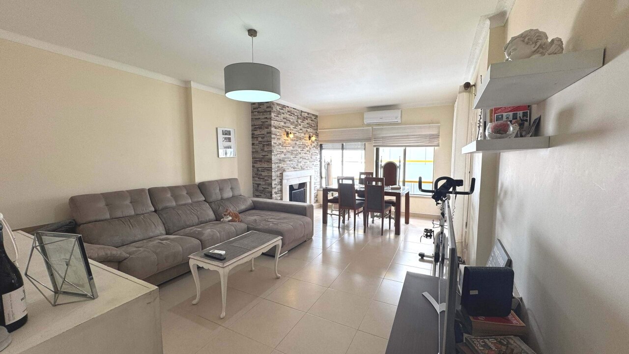 2 bed Apartment in Quarteira, Loulé, Central Algarve