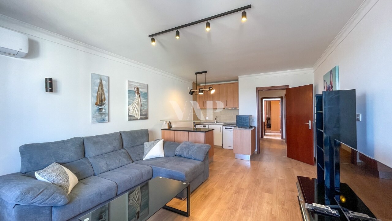 2 bed Apartment in Quarteira, Loulé, Central Algarve