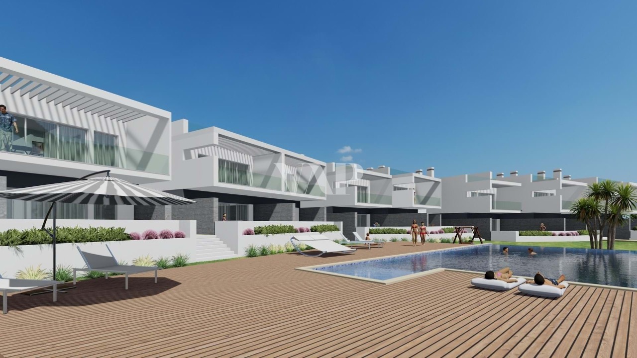 2 bed Apartment in Quarteira, Loulé, Central Algarve
