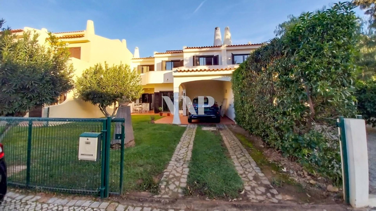 8 bed Villa in Albufeira, Central Algarve