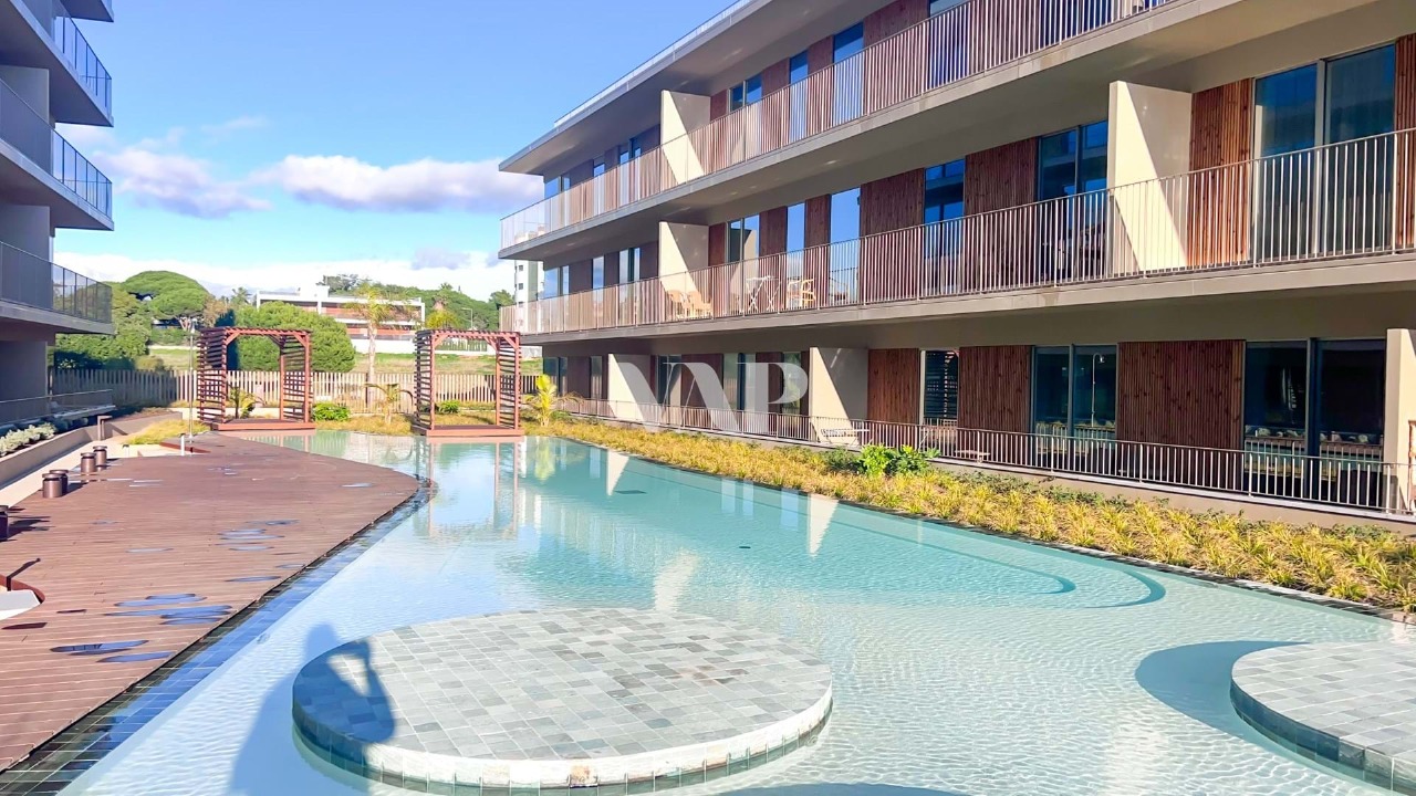 2 bed Apartment in Quarteira, Loulé, Central Algarve