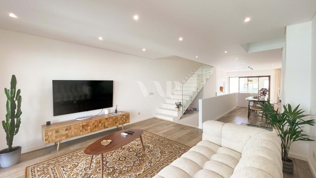 4 bed Villa in Faro, Central Algarve