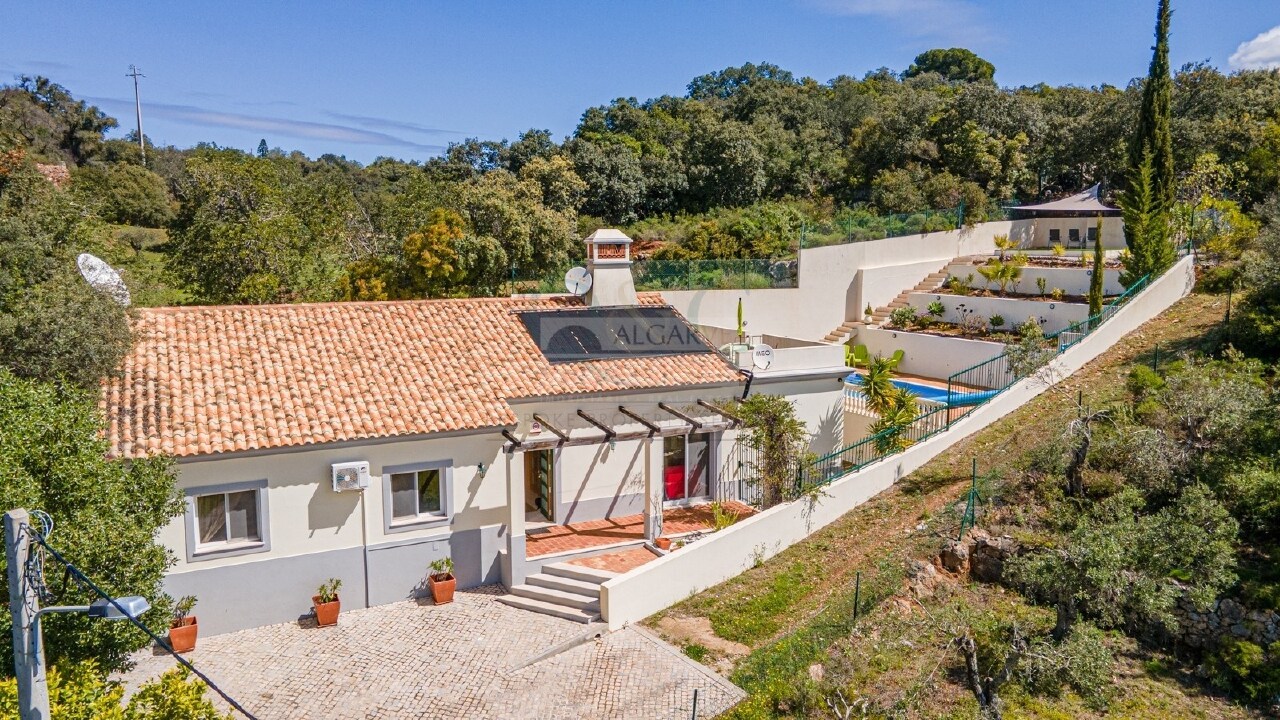 4 bed Villa in São Brás de Alportel, Western Algarve