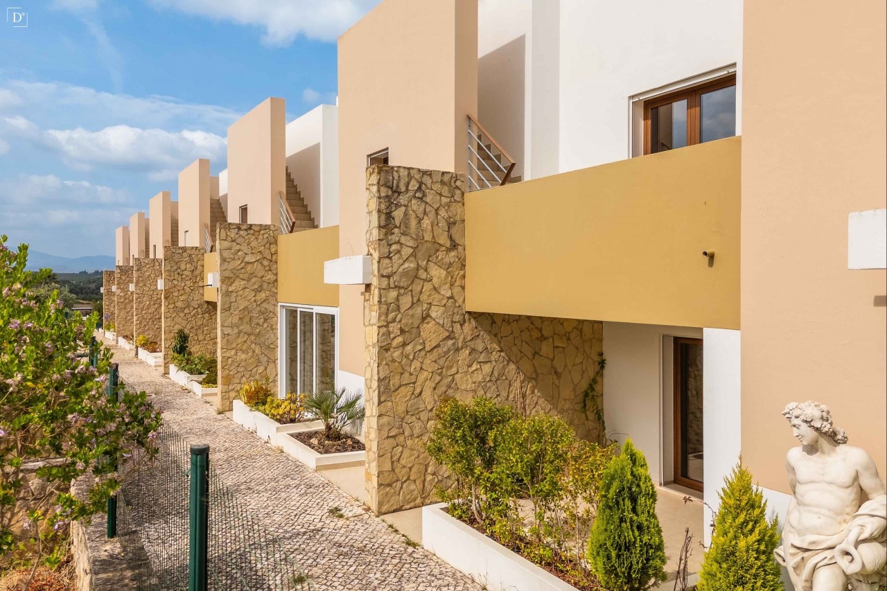 3 bed Villa in Mexilhoeira Grande, Portimão, Western Algarve