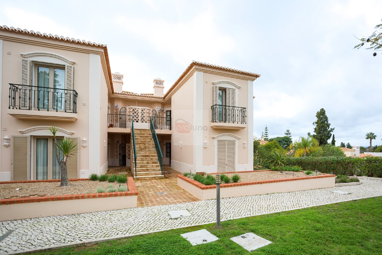 2 bed Apartment in Lagoa, Western Algarve