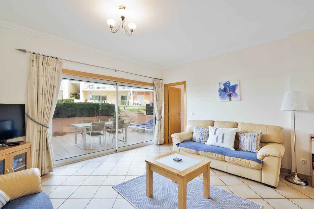 2 bed Appartement in Quarteira, Loulé, Central Algarve