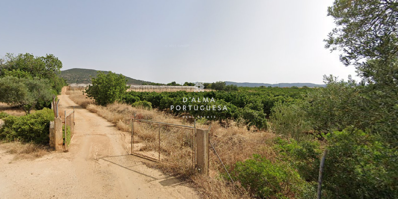 Plot / Land in Faro, Central Algarve