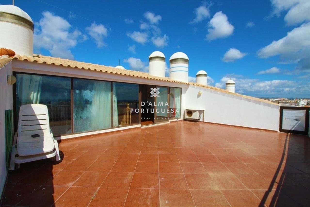 3 bed Apartment in Albufeira, Central Algarve