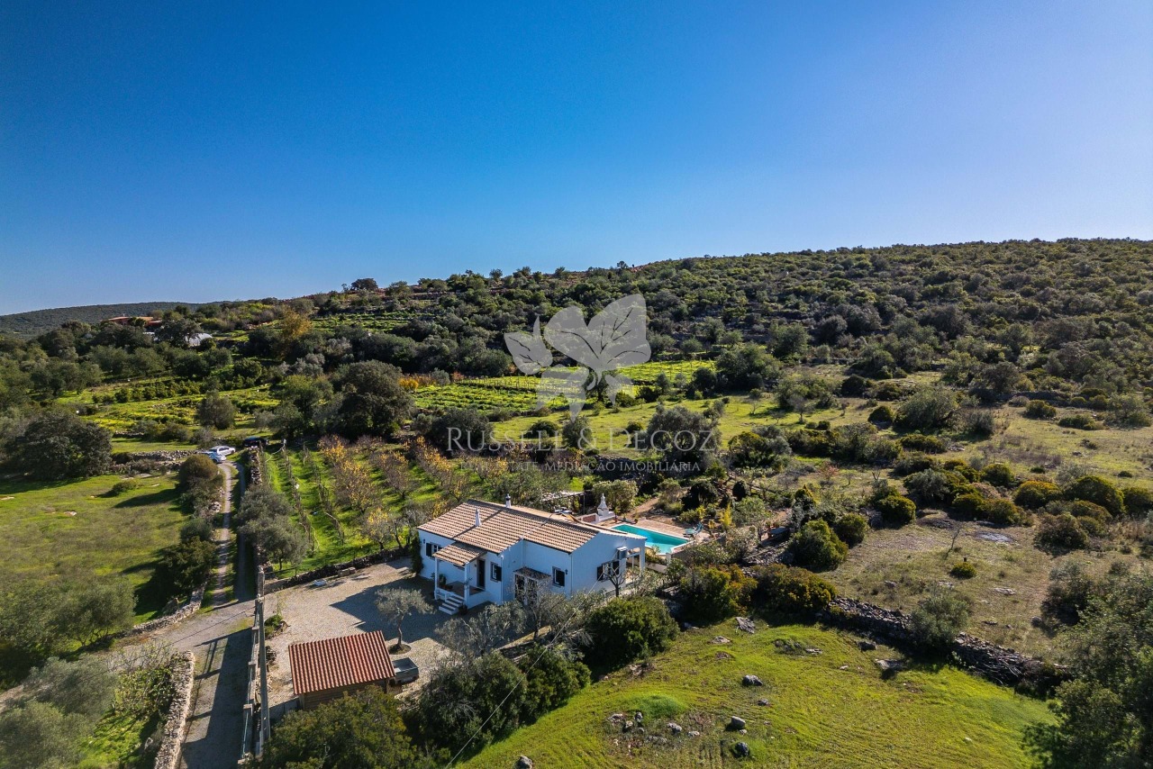 3 bed Villa in Moncarapacho, Olhão, Eastern Algarve