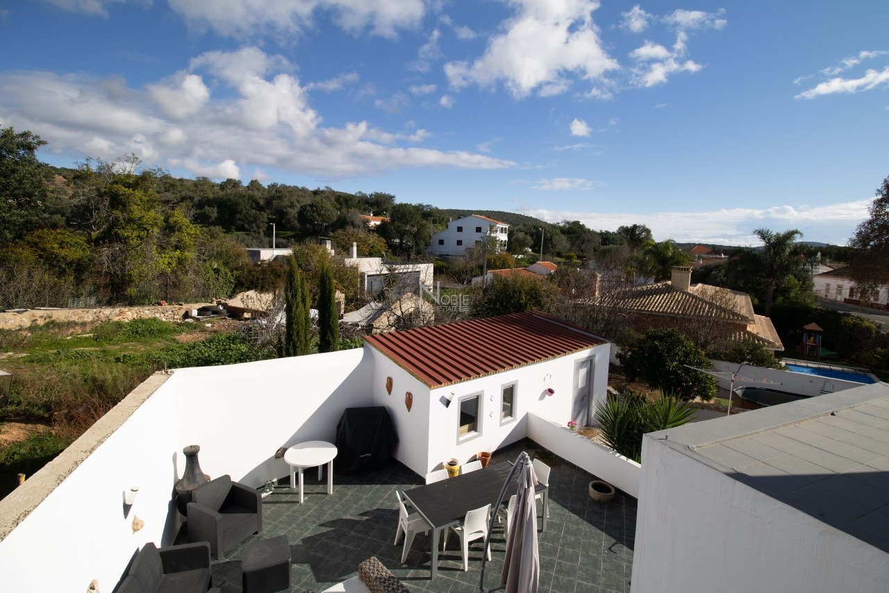 3 bed Villa in Silves, Western Algarve