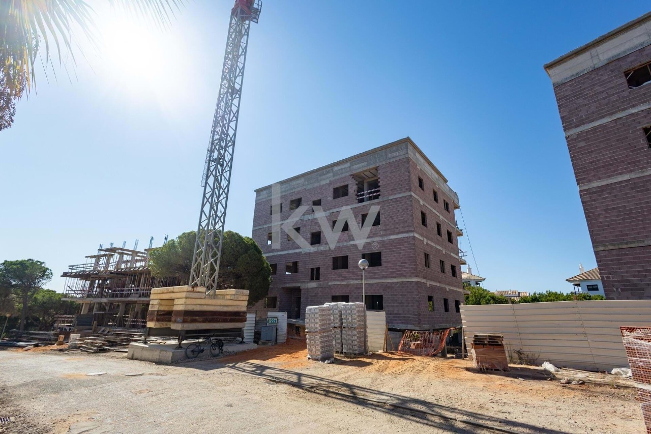 2 bed Apartment in Olhos de Água, Albufeira, Central Algarve