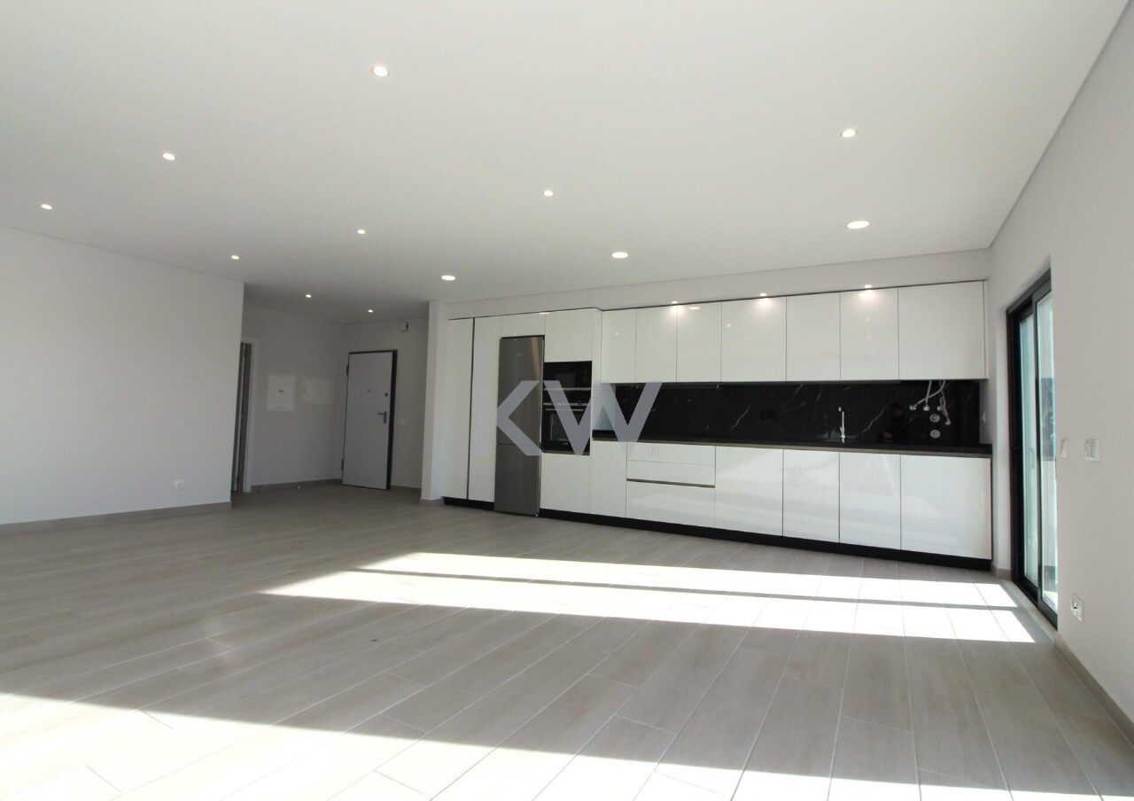 2 bed Apartment in Quelfes, Olhão, Eastern Algarve