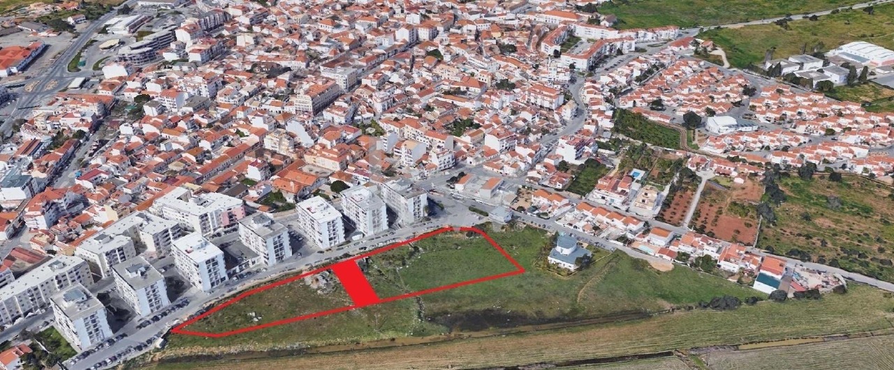Plot / Land in Lagoa, Western Algarve