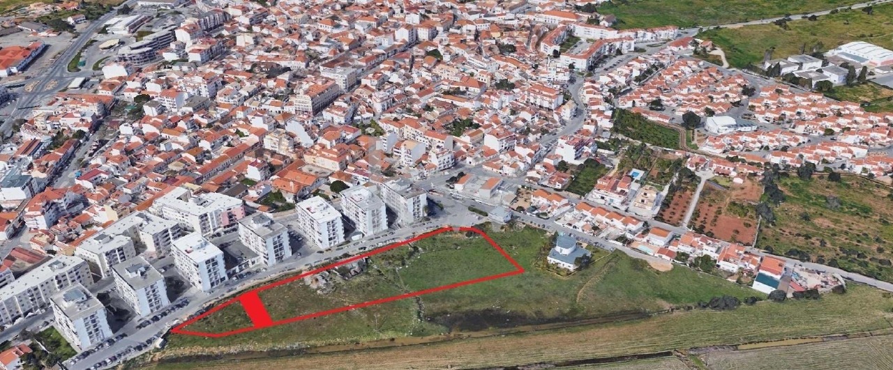 Plot / Land in Lagoa, Western Algarve