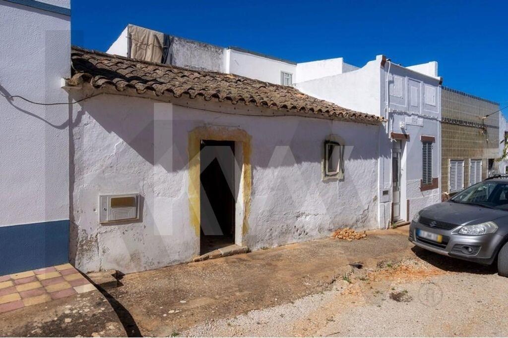 2 bed Villa in Moncarapacho, Olhão, Eastern Algarve