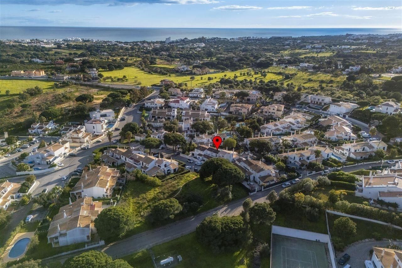 1 bed Villa in Olhos de Água, Albufeira, Central Algarve