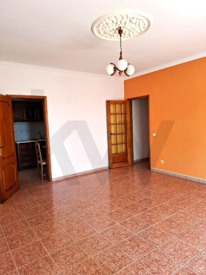 2 bed Apartment in Quarteira, Loulé, Central Algarve