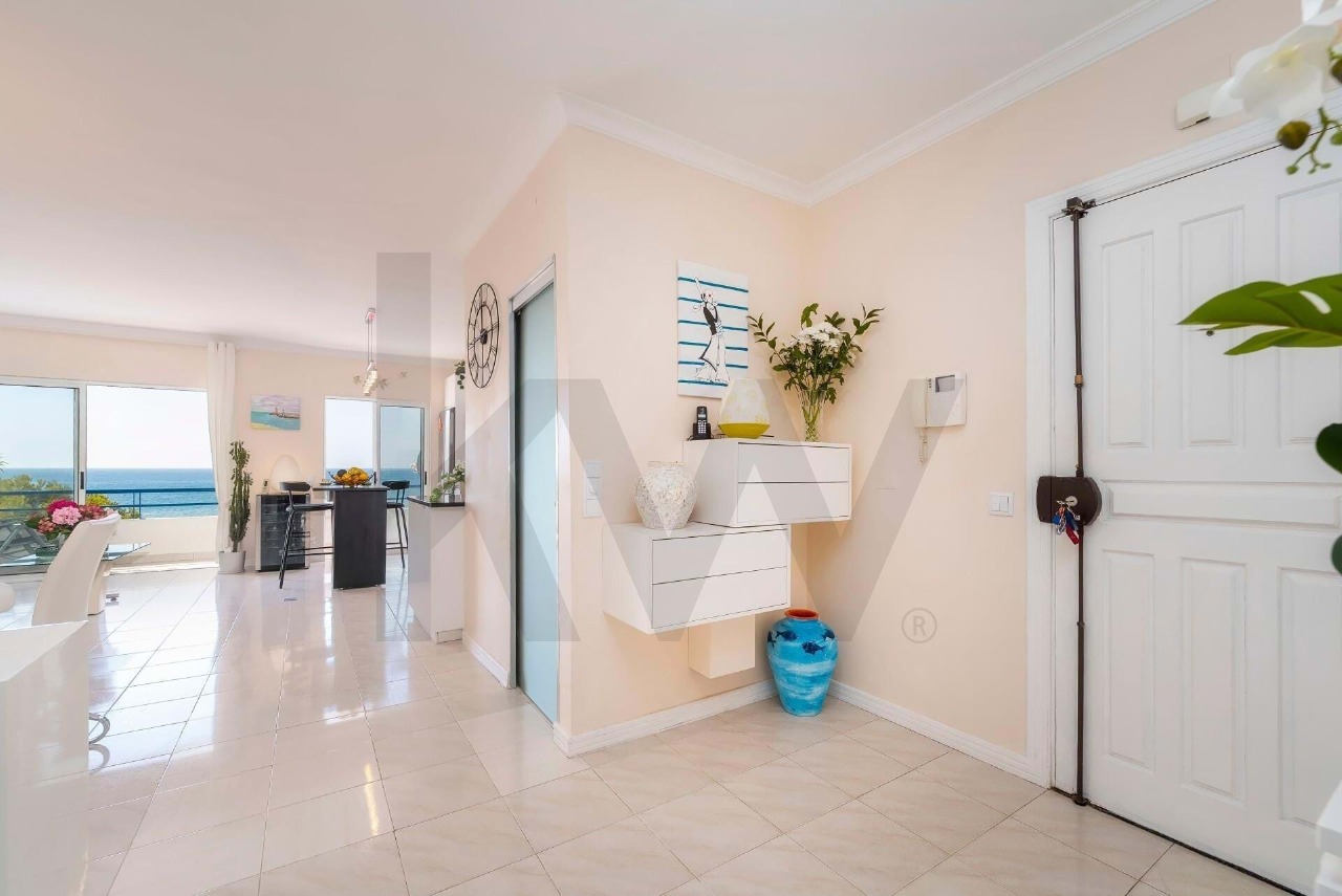 2 bed Apartment in Quarteira, Loulé, Central Algarve