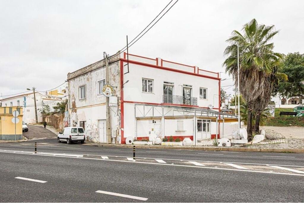 Building in Pêra, Silves, Western Algarve