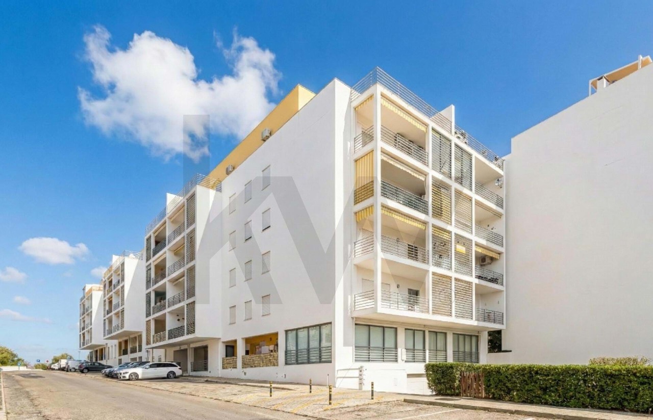 2 bed Apartment in Armação de Pêra, Silves, Western Algarve
