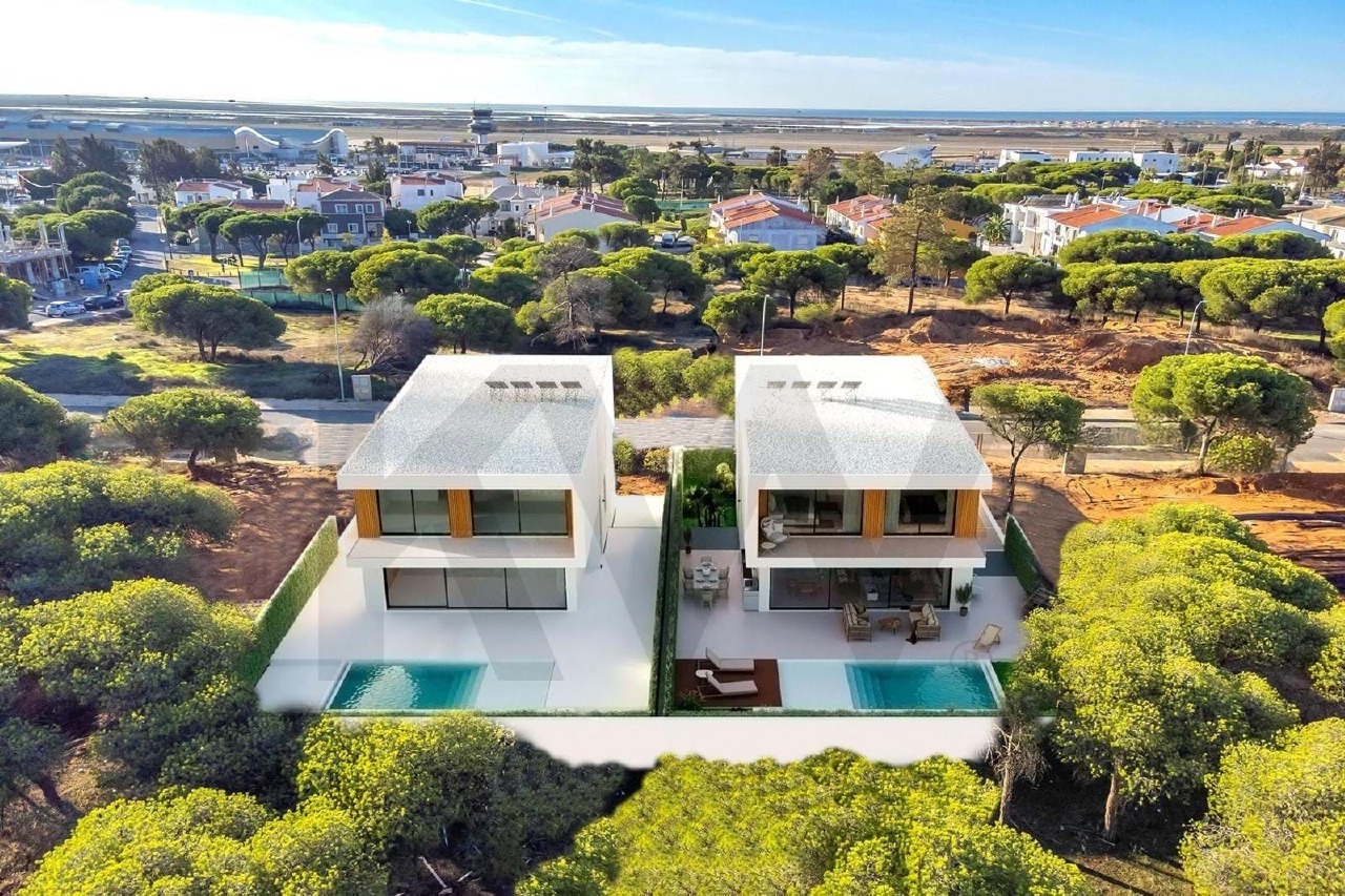 3 bed Villa in Montenegro, Faro, Central Algarve