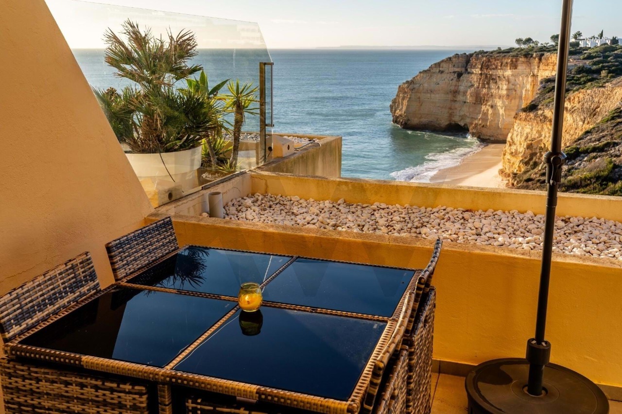 2 bed Apartment in Lagoa, Western Algarve