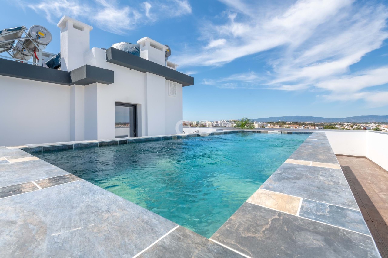 3 bed Apartment in Portimão, Western Algarve