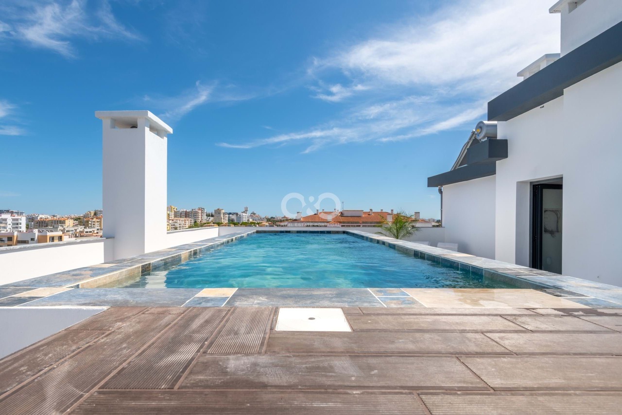 2 bed Apartment in Portimão, Western Algarve