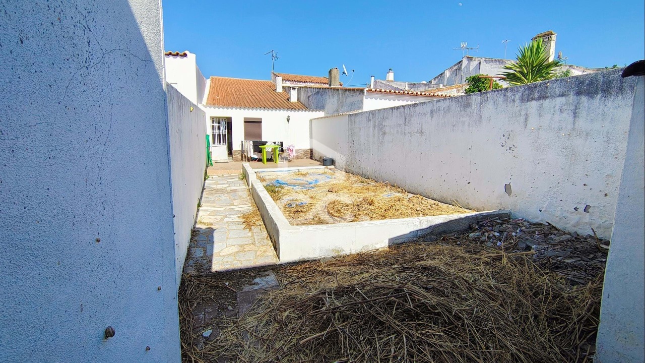 2 bed Villa in Trigaches, Beja