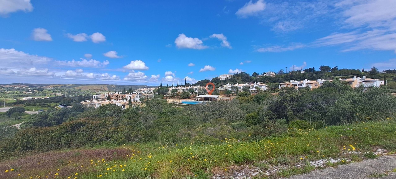 Plot / Land in Mexilhoeira Grande, Portimão, Western Algarve
