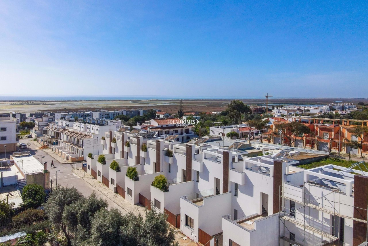 3 bed Villa in Fuseta, Olhão, Eastern Algarve