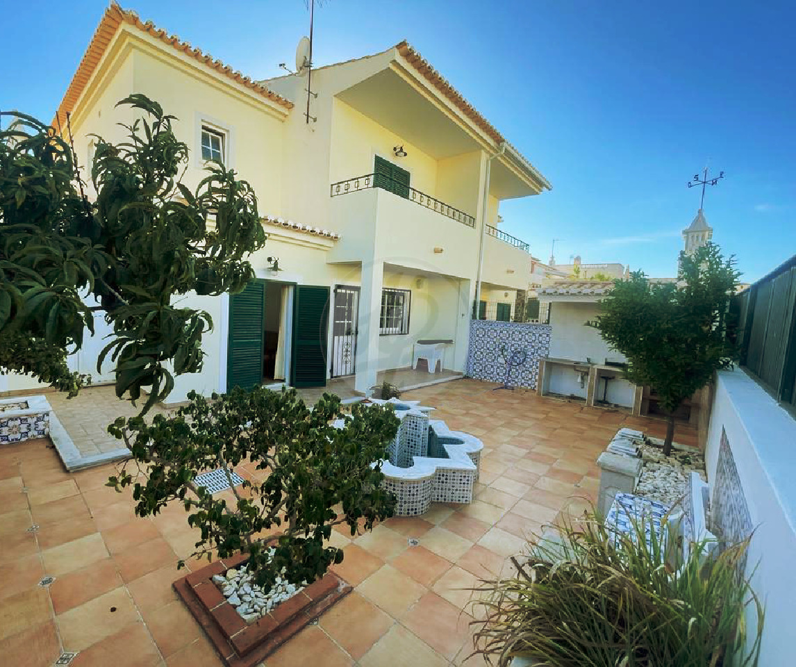 3 bed Villa in Lagos, Western Algarve