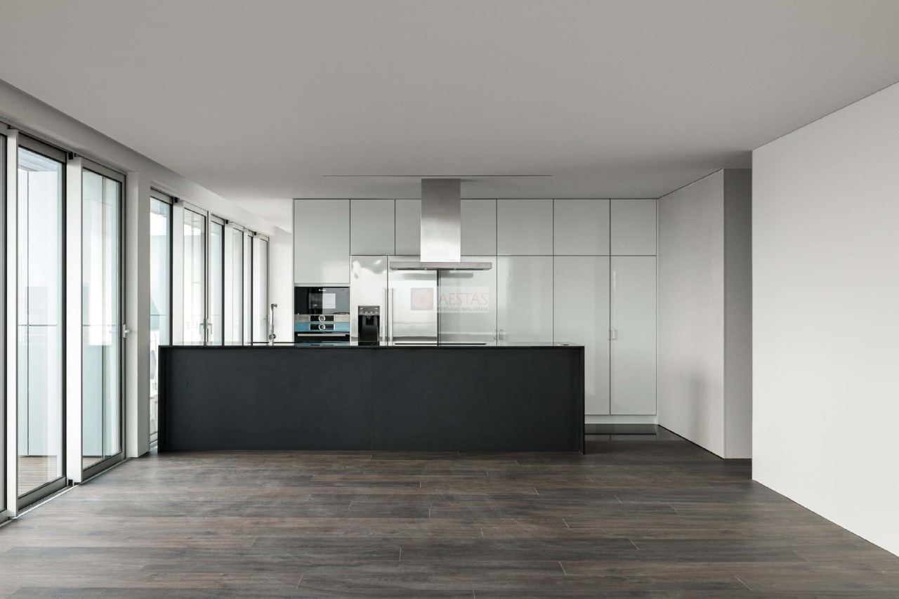 3 bed Apartment in Matosinhos, Porto