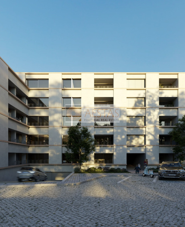 2 bed Apartment in Porto