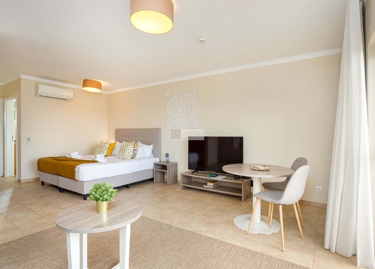 Apartment in Carvoeiro, Lagoa, Western Algarve